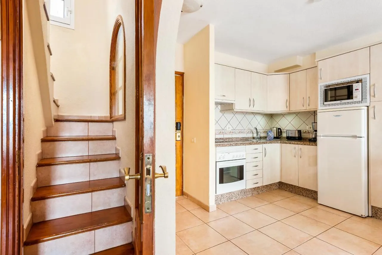 Club Tenerife Apartments Los Cristianos  Los Cristianos (Tenerife)